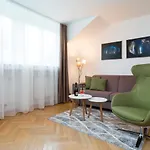 Prague Days - Modern Apartment - New Town