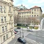 Treetess City Centre Prague Apartments