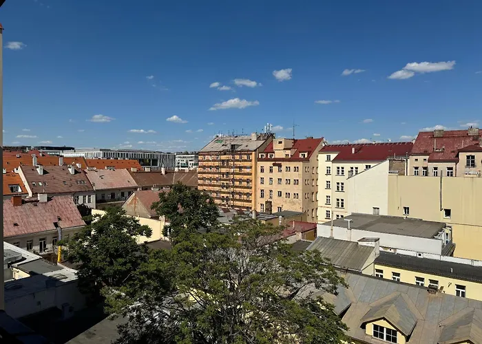 Remarkable 1-Bed Apartment In Praha