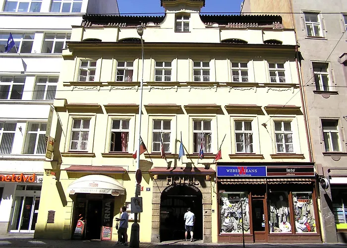 Hotel U Dvou Zlatych Klicu