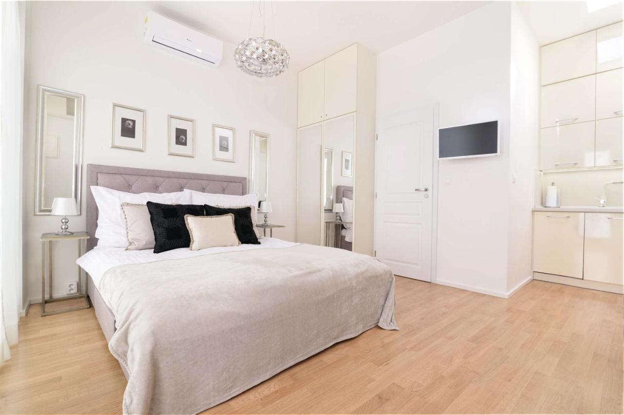Apartment Cozy&quiet With A/c In Centre Prague