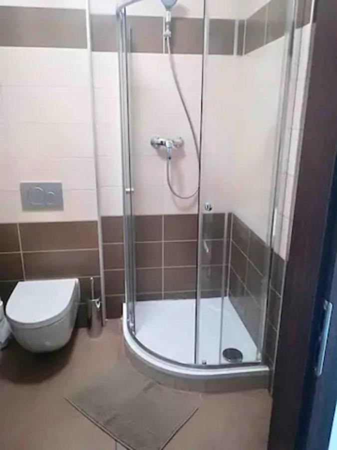 Modern In 7 * Prague