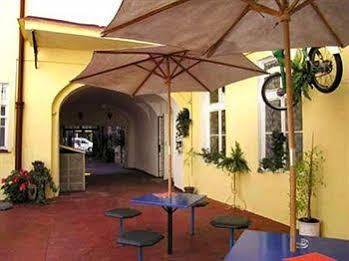 U Dvou Zlatych Klicu Hotel Prague