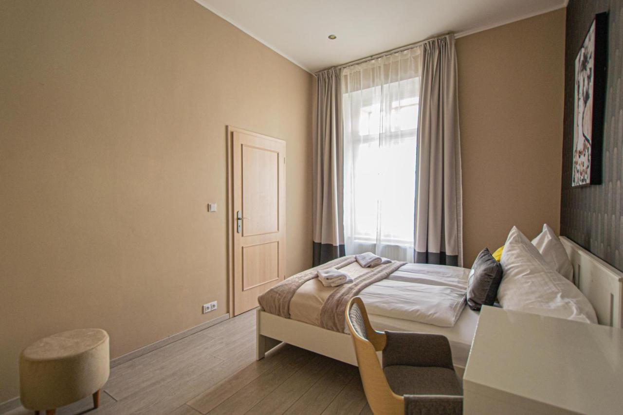 Ruterra Charles Bridge Apartment Prague