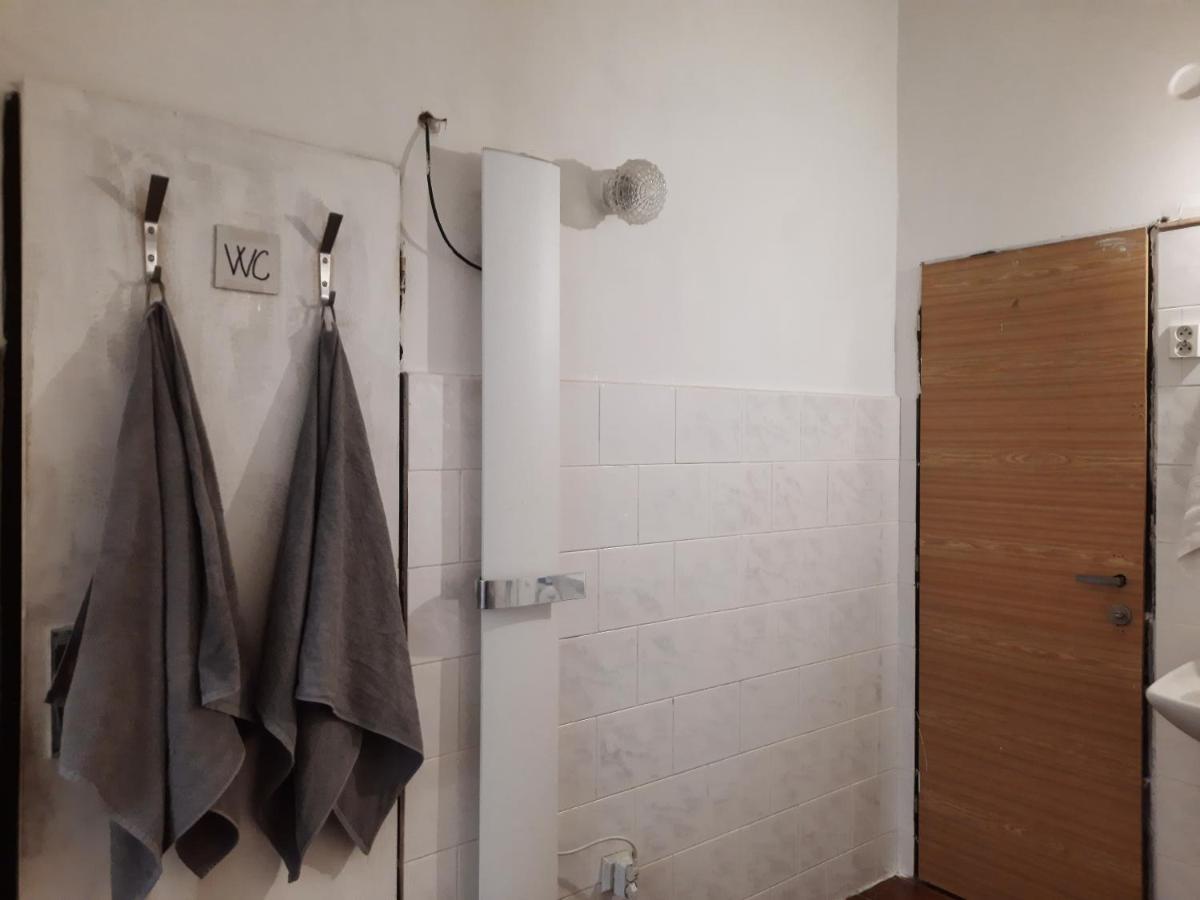 Downtown Minimalistic In Flatshare Prague