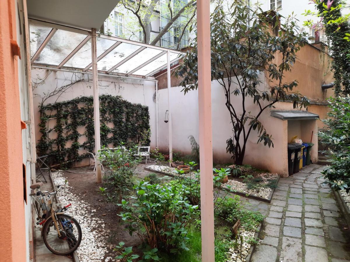 Downtown Minimalistic In Flatshare Homestay *
