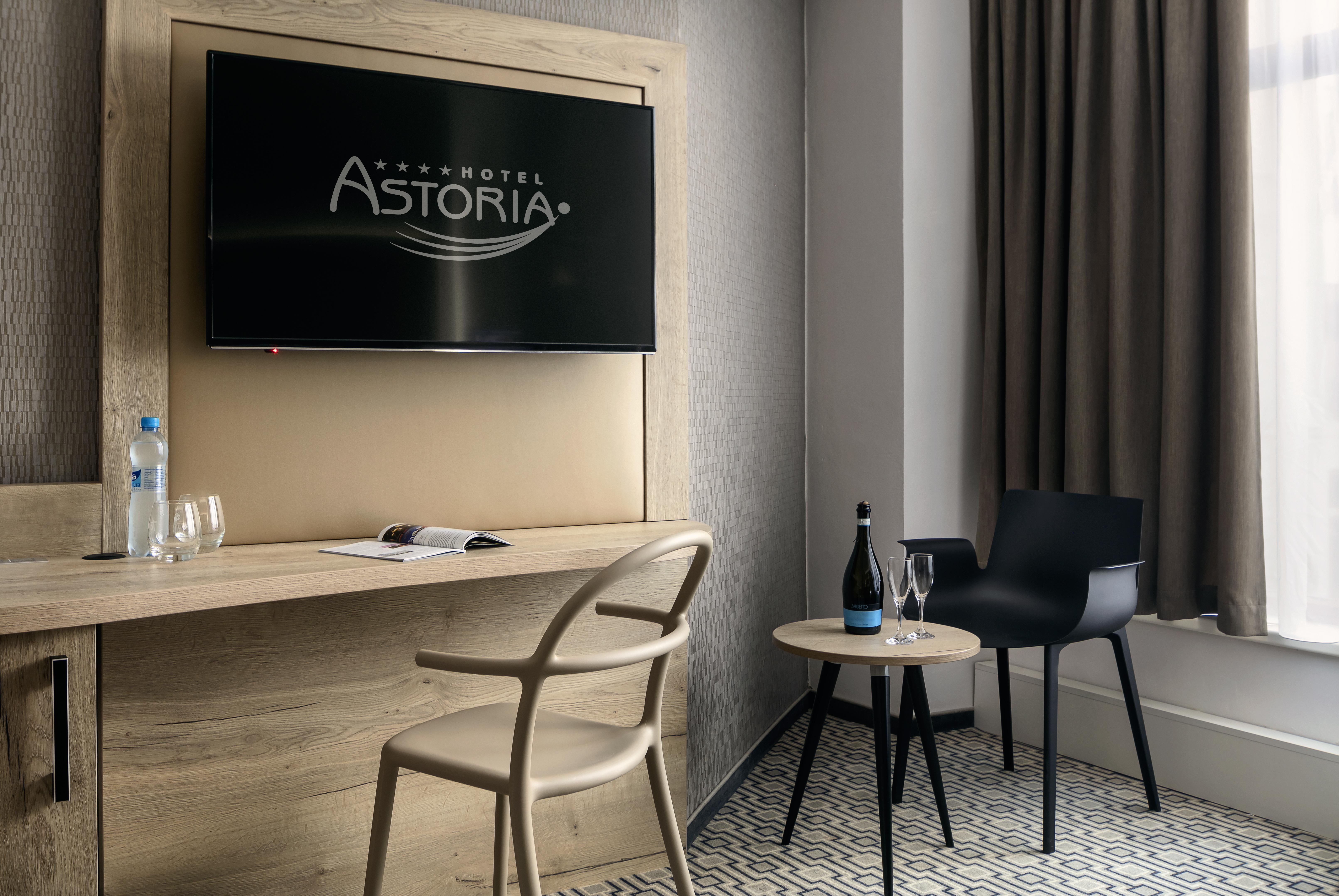 Astoria 4*