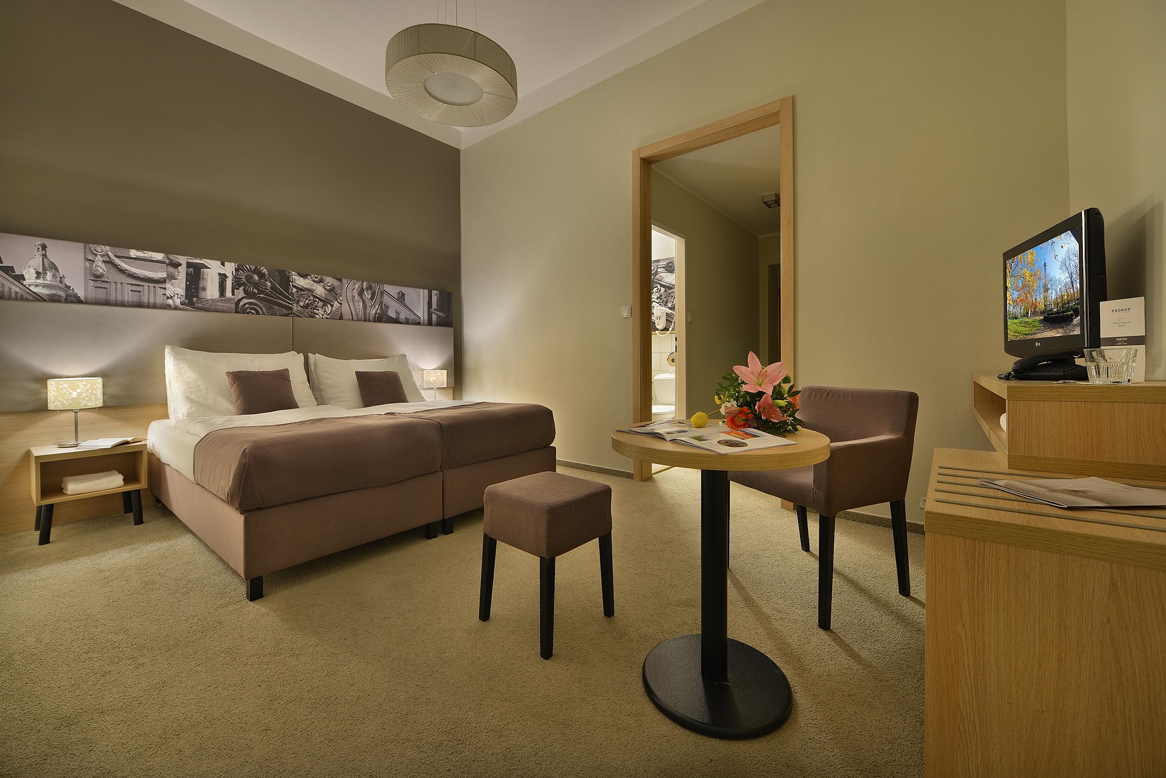Three Crowns 3* Prague