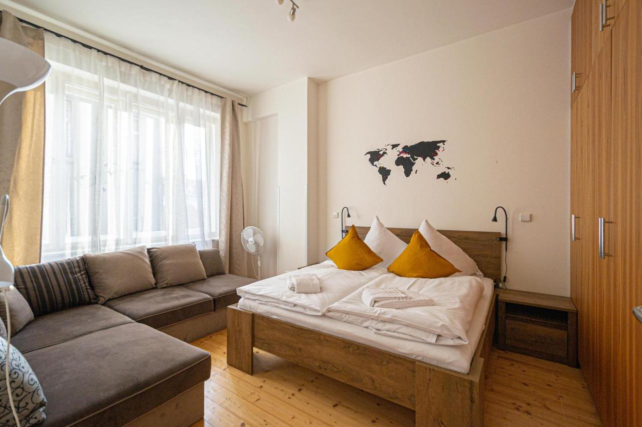 Bright Ruterra In The Heart Of Apartment *