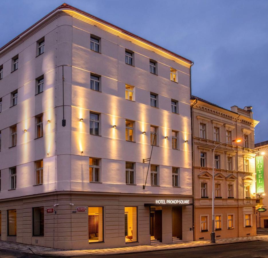 Three Crowns Hotel 3*