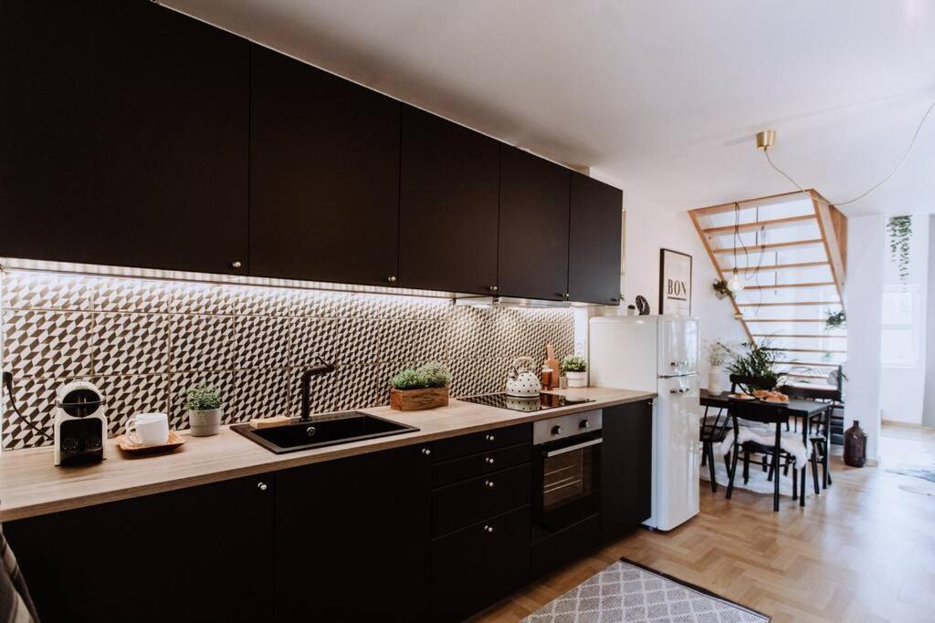 Loft With Balcony In Centre Appartement Prague