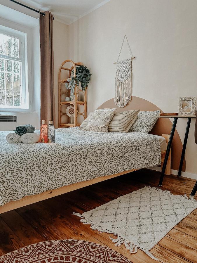 Daire Quiet Boho Lair 10 Min To Centre Prag