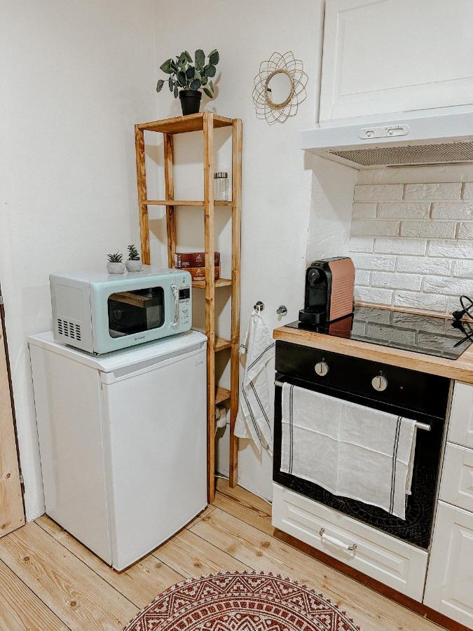 Quiet Boho Lair 10 Min To Centre Daire *
