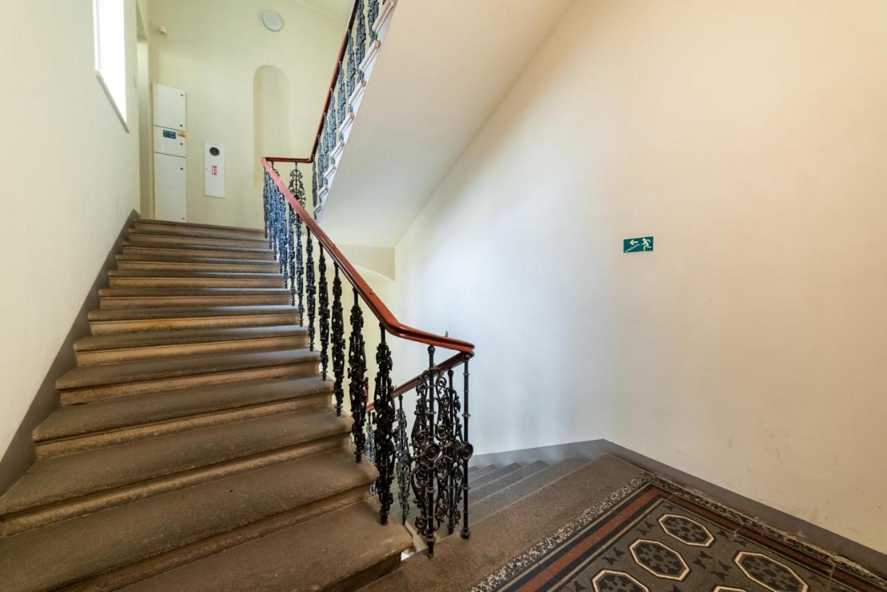 Exclusive Near Kafka's Head Apartment Prague