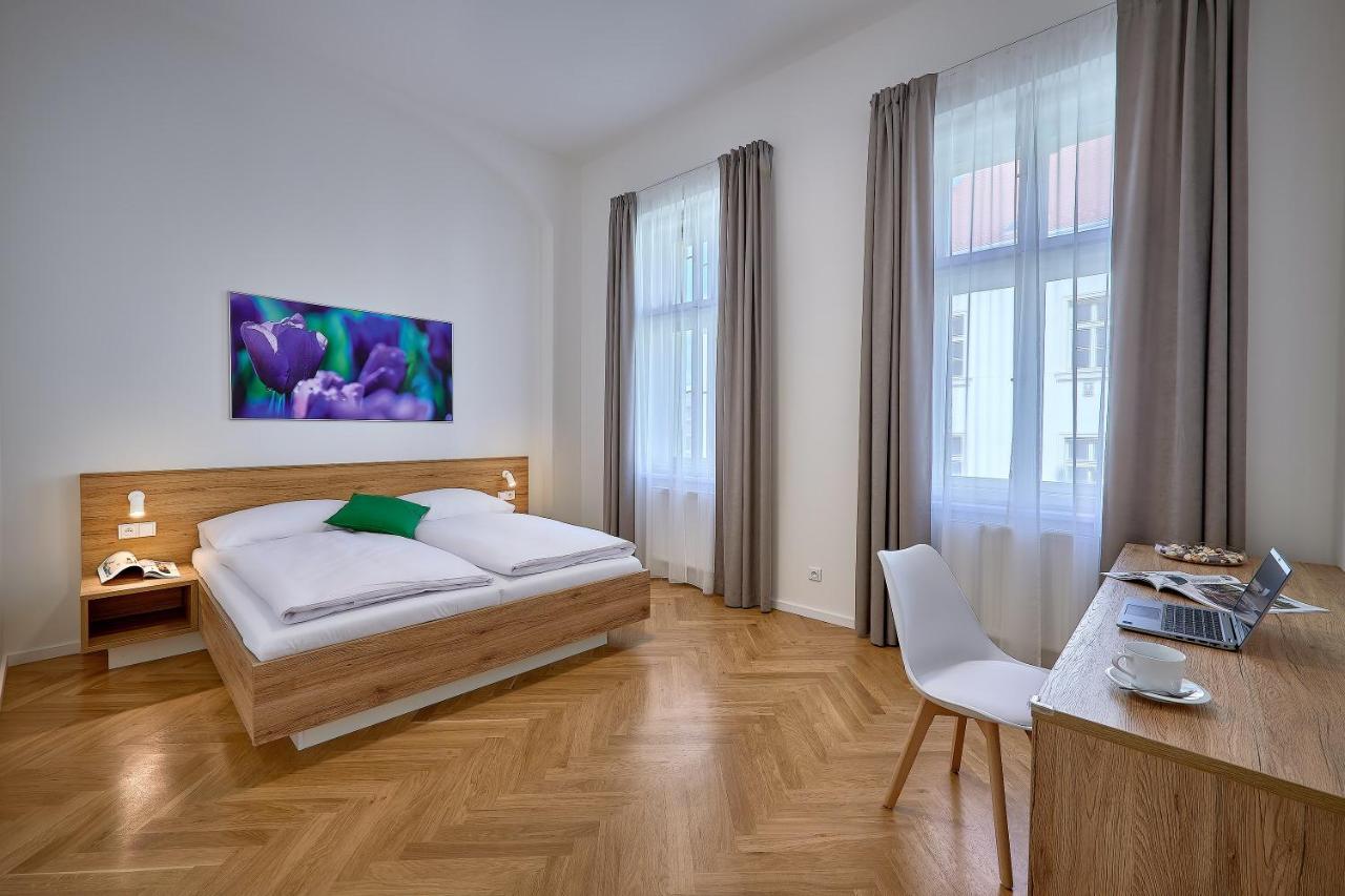 Downtown Rubesova Apart Otel
