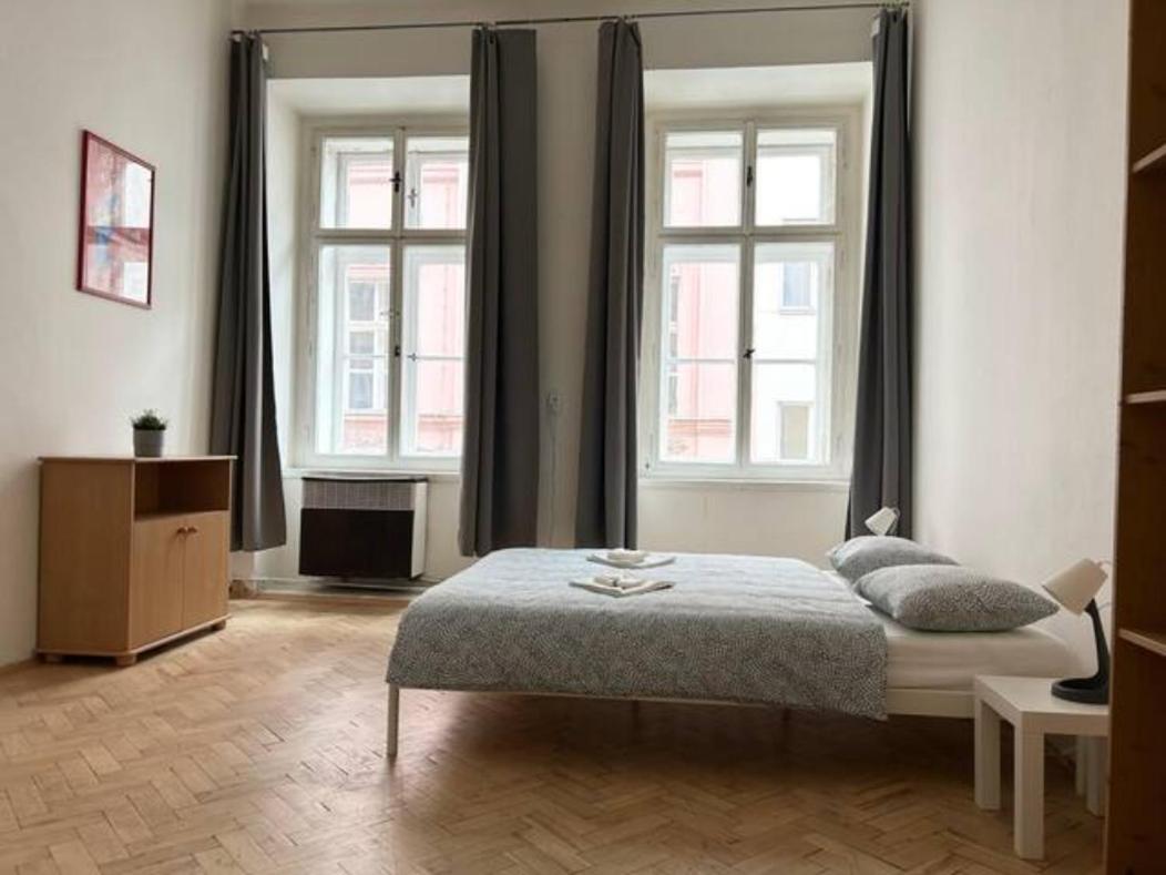 Party House - Ve Smeckach 18, Center!! Appartement *