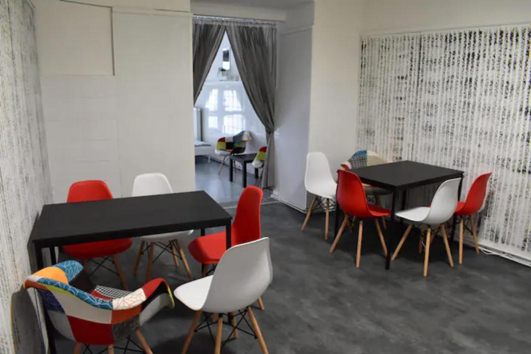 Party House - Ve Smeckach 18, Center!! Appartement *
