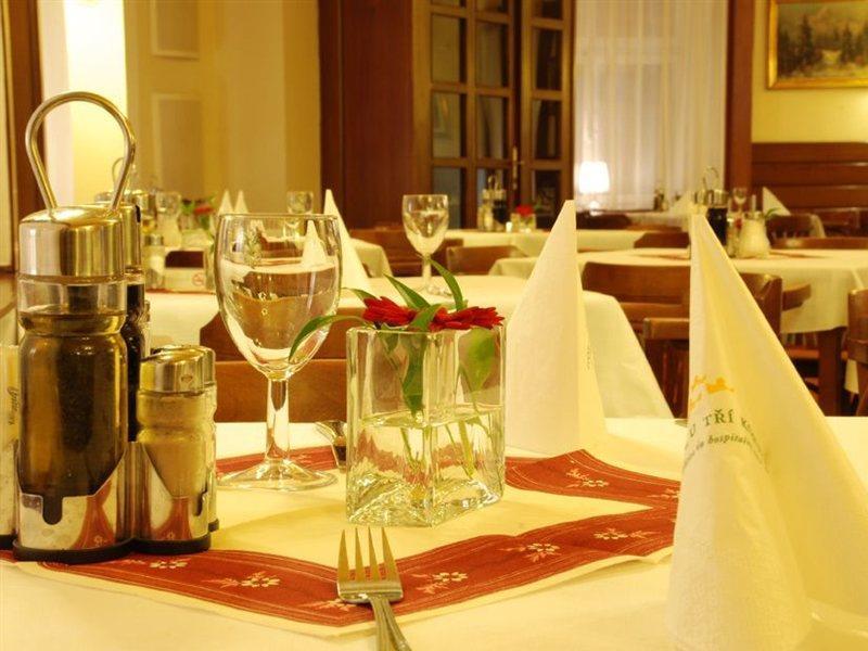Hotel Three Crowns