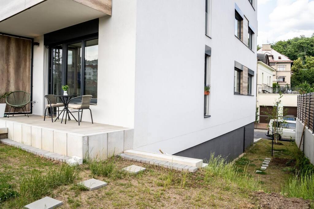 Free Parking- Newly Built * Prag