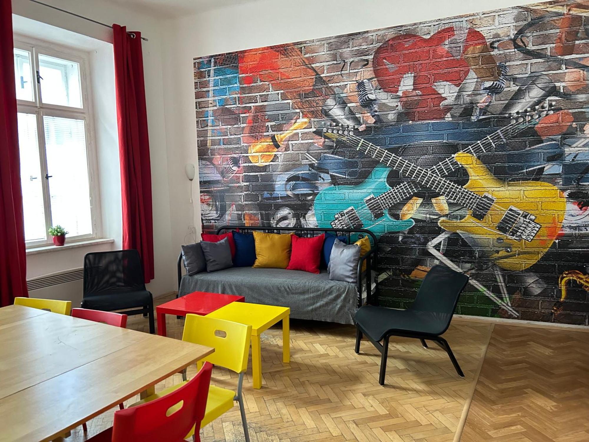 Party House - Ve Smeckach 18, Center!! Appartement