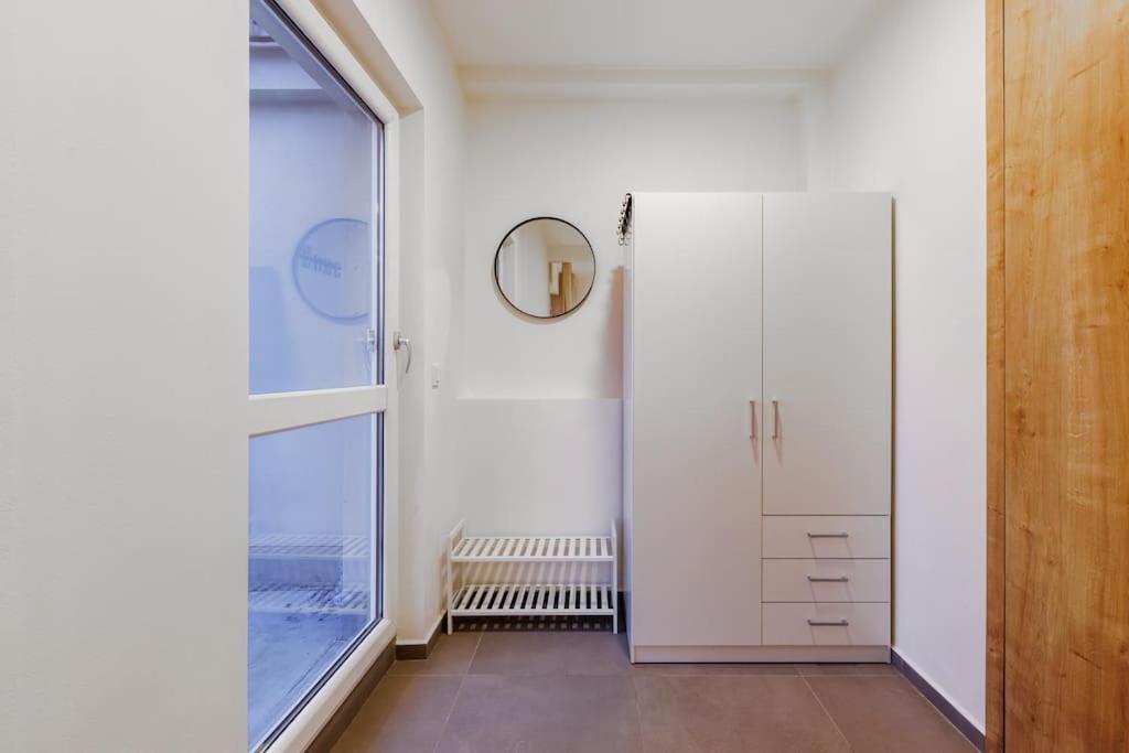 1 Bedroom With Terrace And View Apartment *