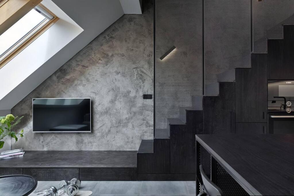 Apartment Rooftop Penthouse With Terrace, Prime Location *