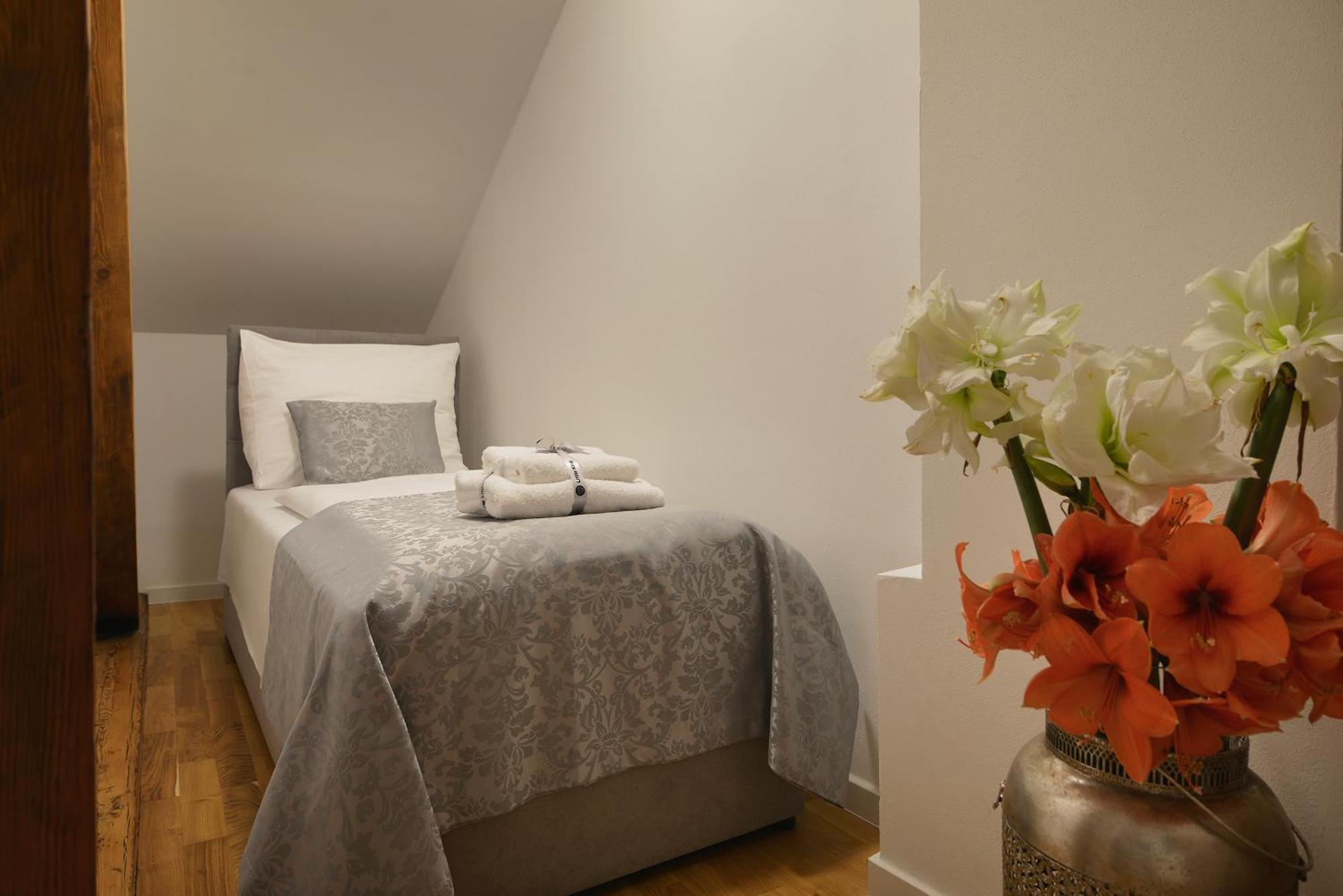 Aparthotel Little King Old Town 3*