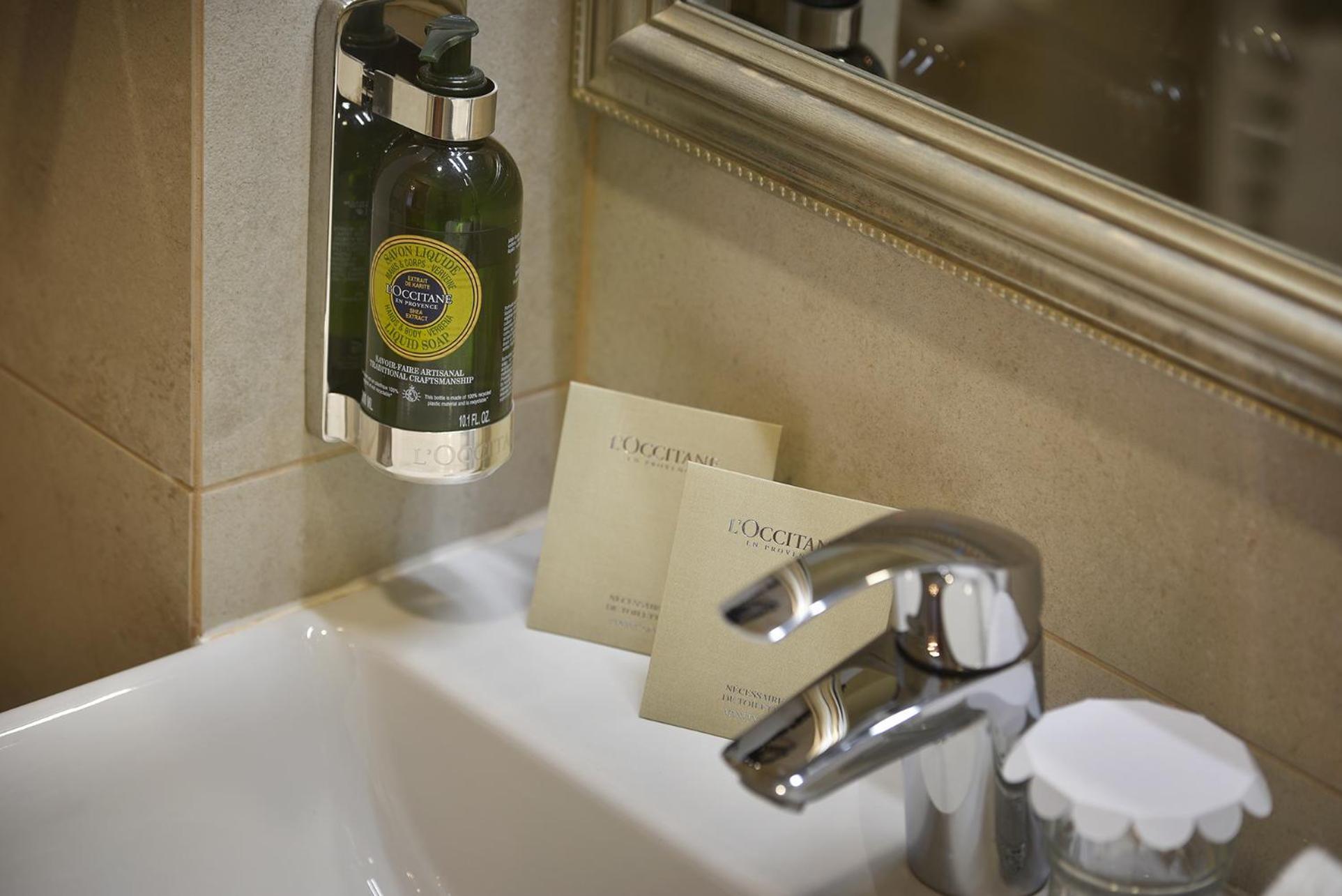 Aparthotel Little King Old Town 3*