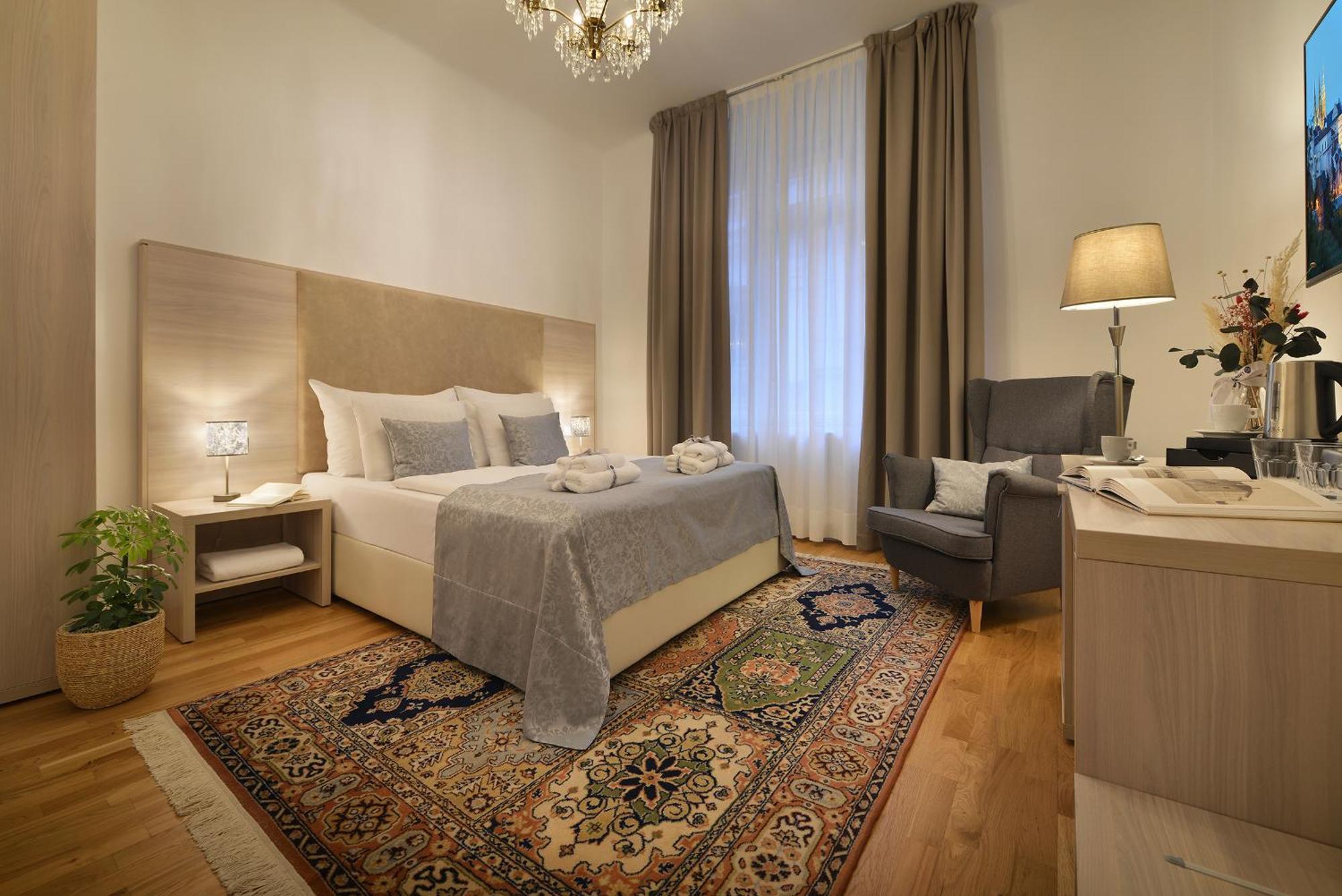 Aparthotel Little King Old Town