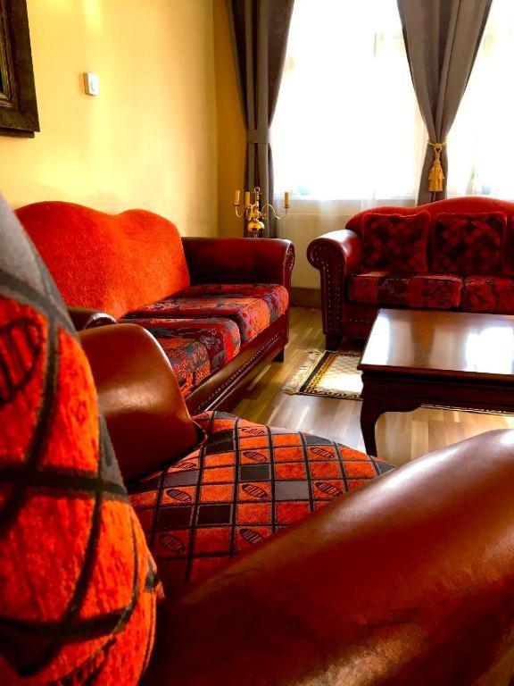 Vltavska F Apartment