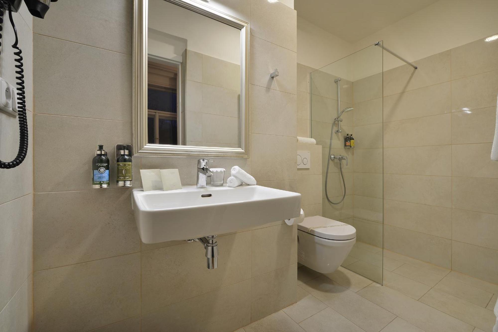 Aparthotel Little King Old Town