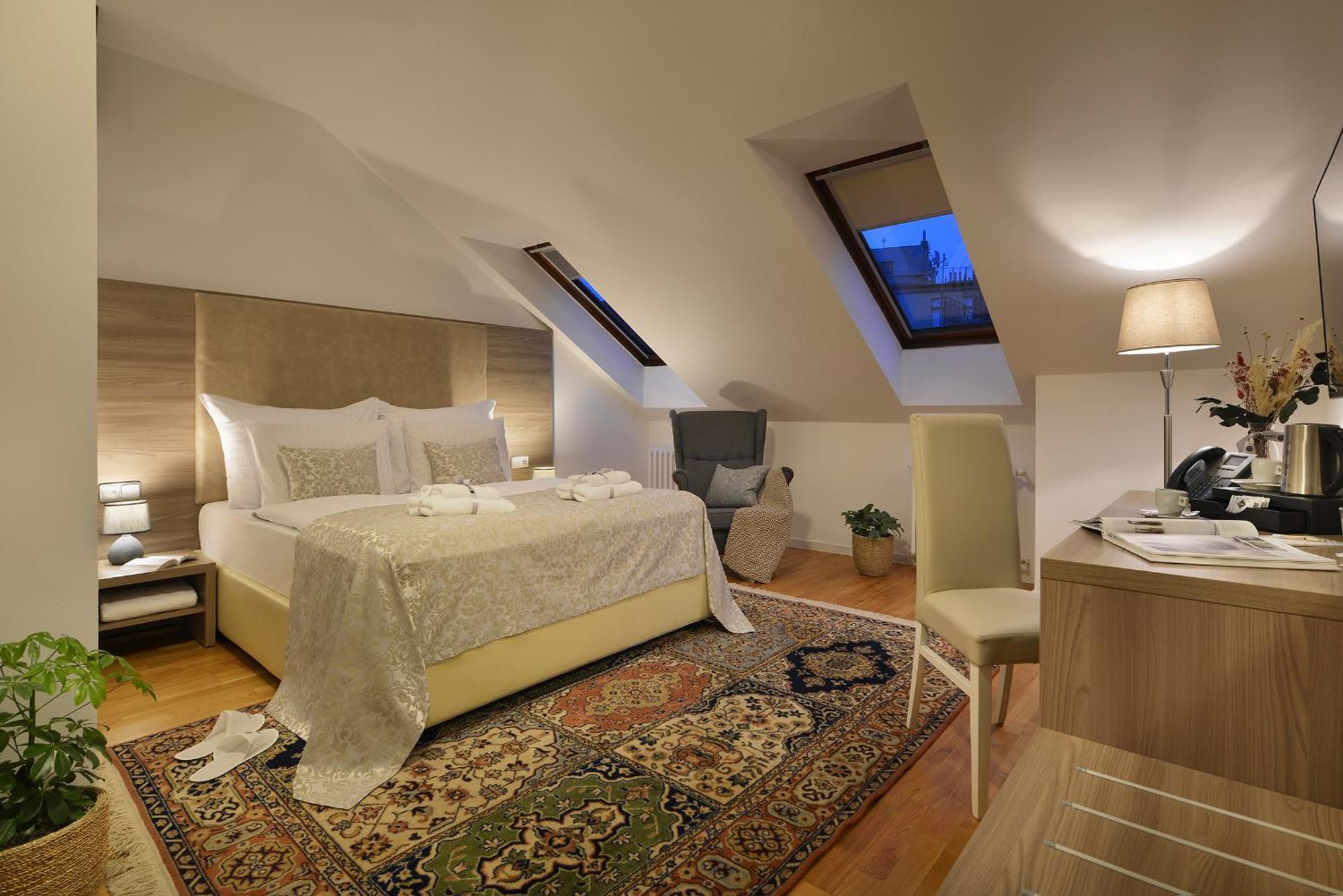 Aparthotel Little King Old Town 3*