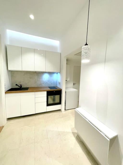 Fantastic Location! Superhost 5 Star Praga