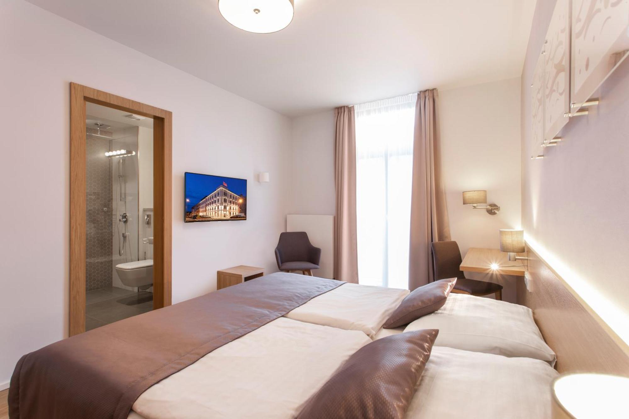 Carol 4* Praga