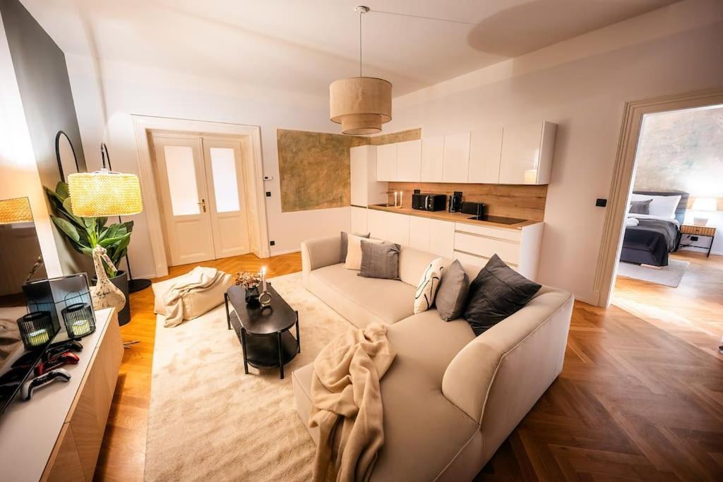 Daire 3br & 2,5bath Heaven Of Harmony 2 Theater View Prag