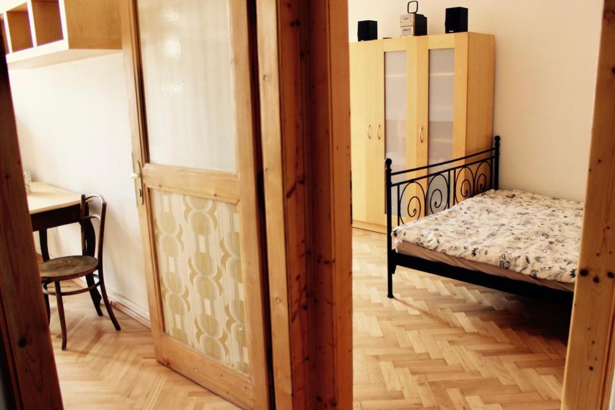 Apartamento Sunny With Balcony Near Castle With Castle View