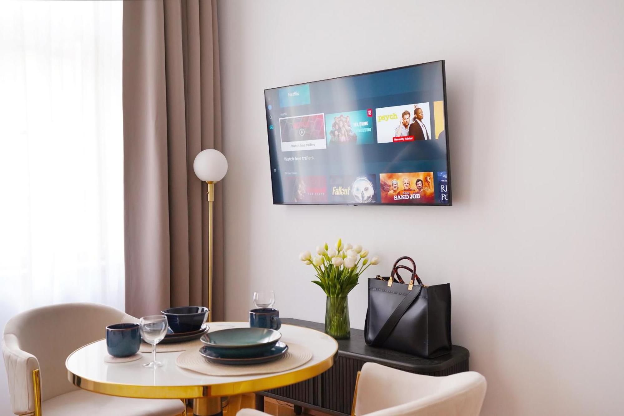 Luxemi I Center Premium Apartment