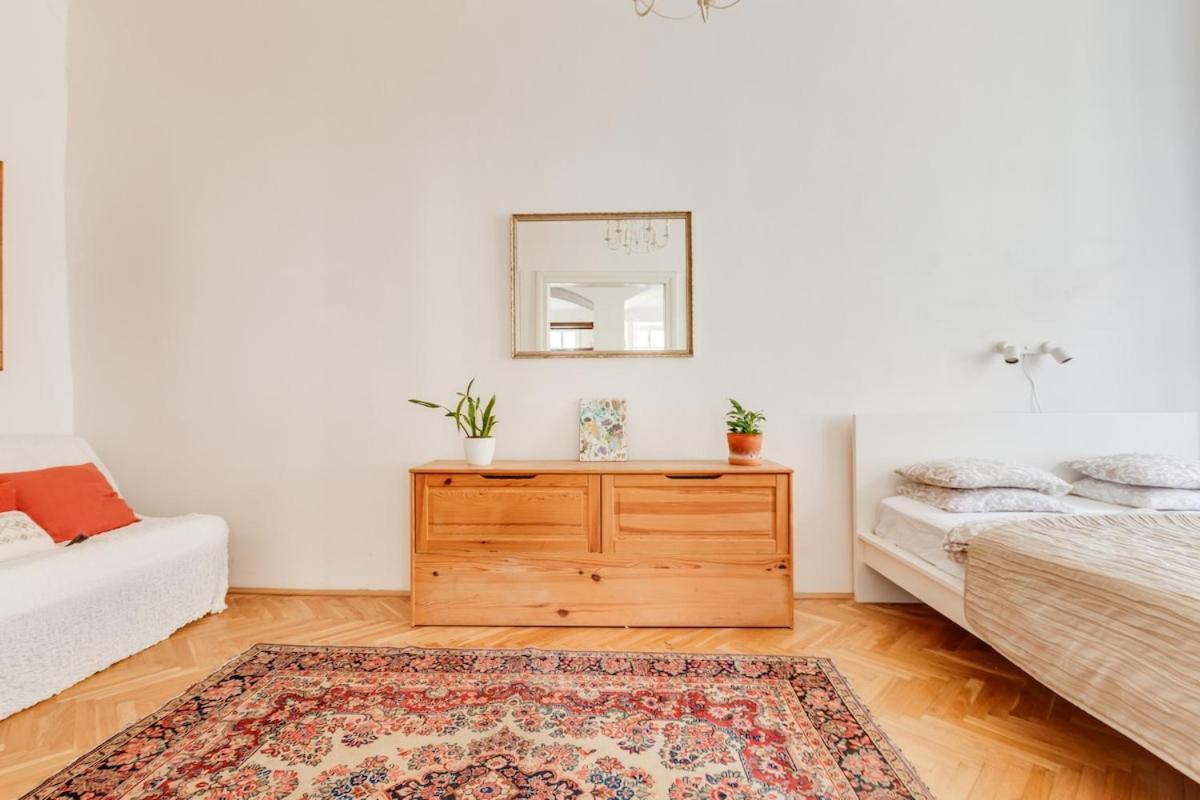 Old Town Magical Comfy 2bdr Historic House Apartment *