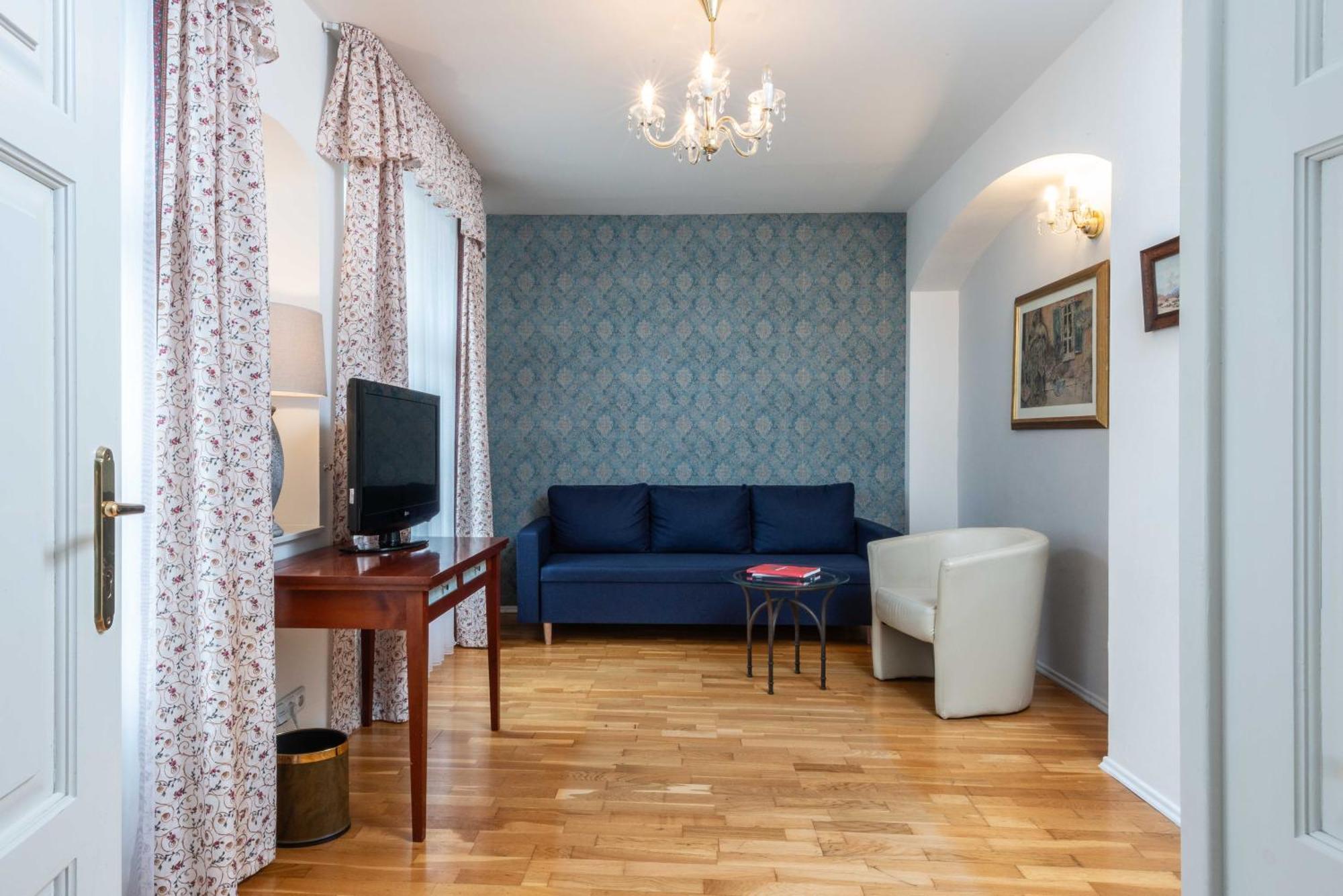 St Wenceslas House Aparthotel *
