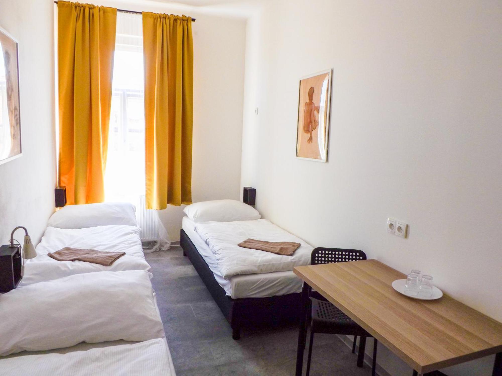 Homestay Two-room Near The Center F2