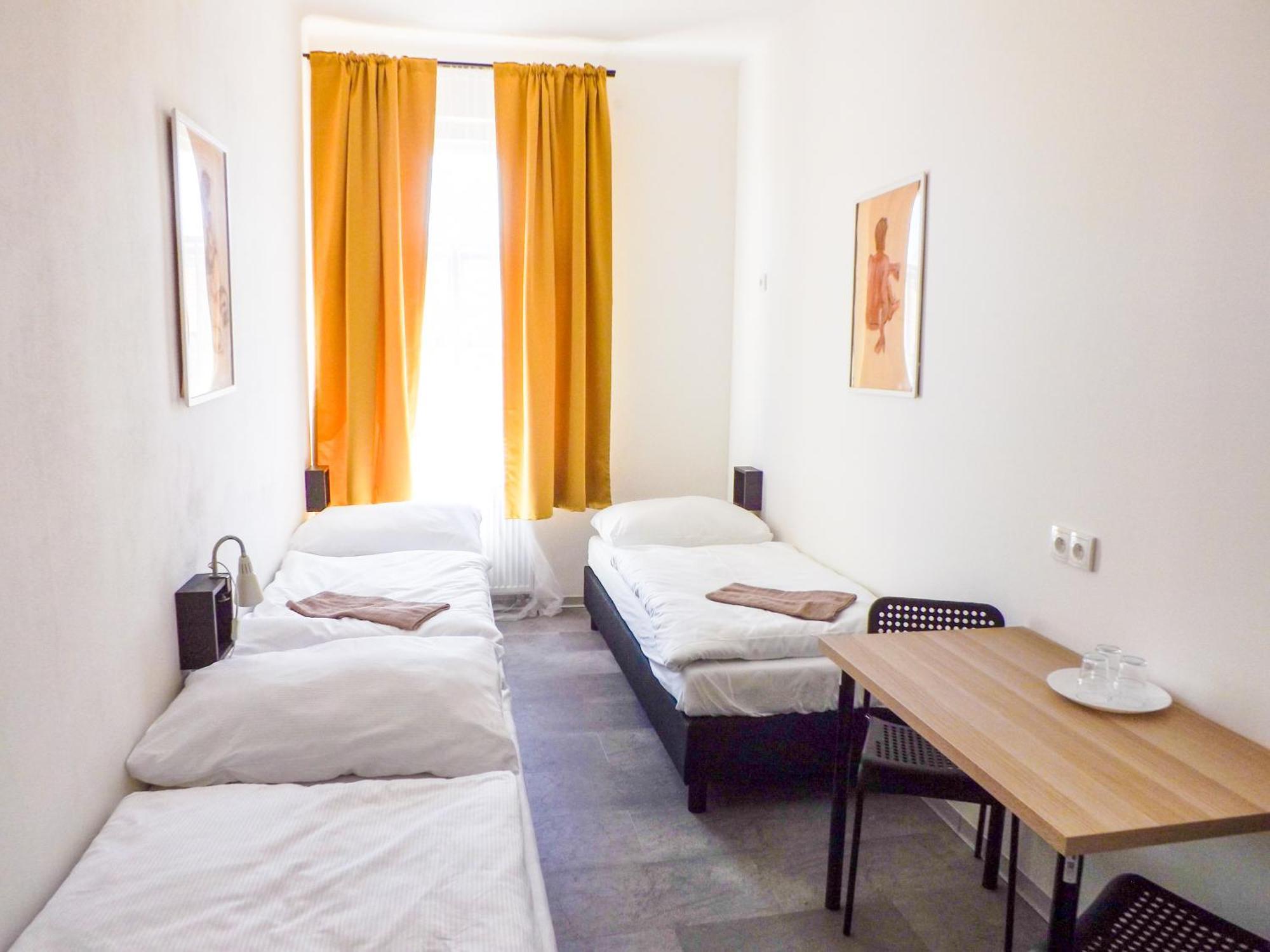 Homestay Two-room Near The Center F2