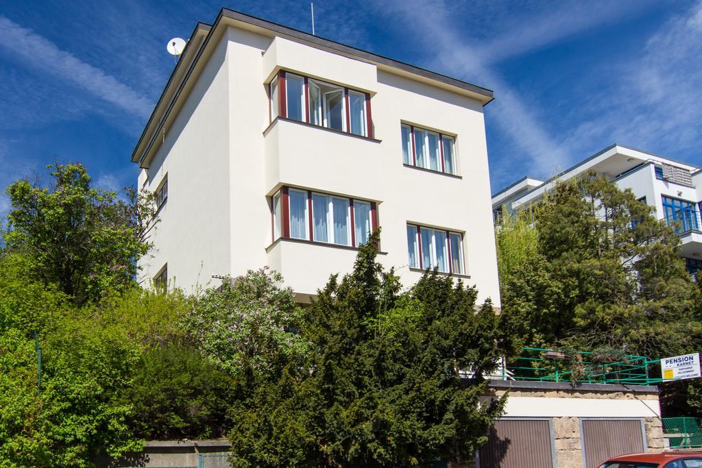 Karnet Guest house 3*