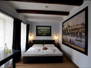 U Cervene Zidle - Red Chair Hotel 3*