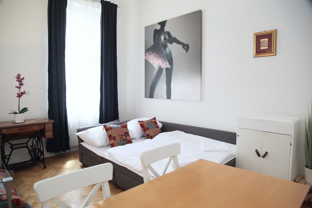 Charming Flats In Vinohrady | Praguestars Prague
