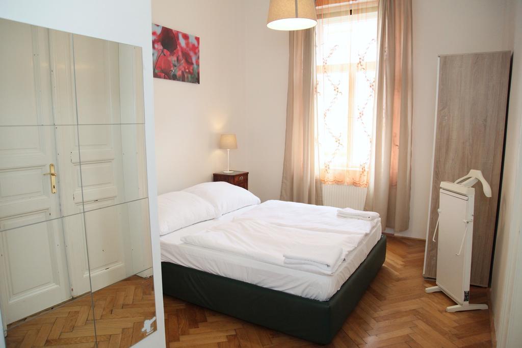 Charming Flats In Vinohrady | Praguestars * Prague