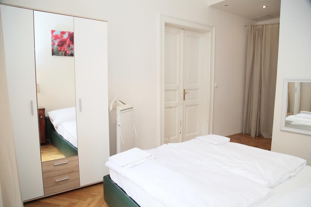 Apartment Charming Flats In Vinohrady | Praguestars