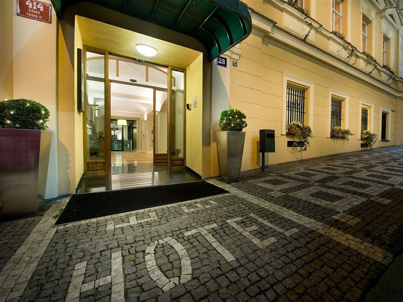 Hotel Three Crowns