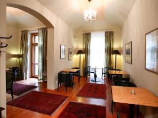 Hunger Aparthotel 4*