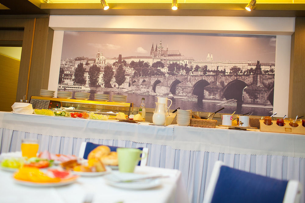 Otel Charles Prag
