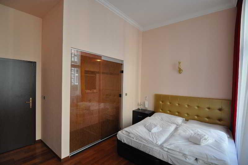Hotel Star 4*